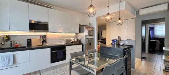 3 bedrooms Apartment in Milan, Italy No. 357910 17