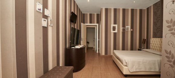 Вилла с 5 комнатами в Априлия, Италия № 72377 22