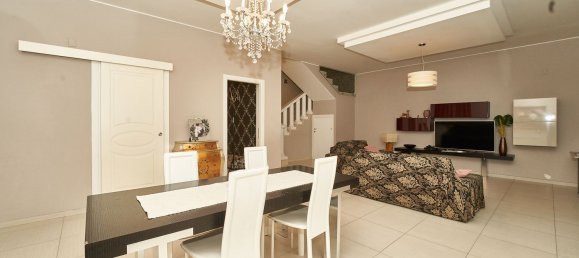 Вилла с 5 комнатами в Априлия, Италия № 72377 9