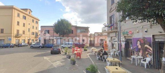 1 room Commercial property in Rome, Italy No. 198950 3