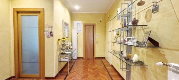 3 bedrooms Apartment in Florence, Italy No. 265821 8
