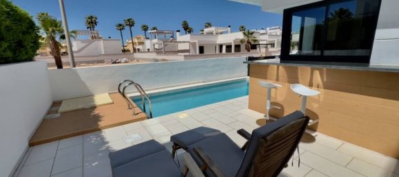 3 غرف نوم فيلا في Ciudad Quesada, Spain رقم 176098 32