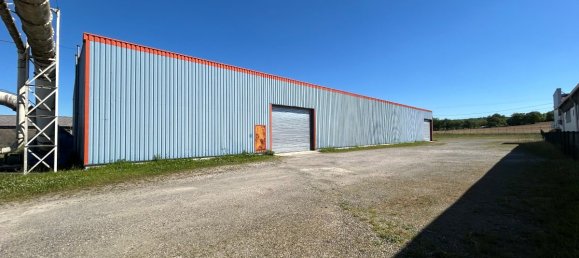 Коммерческая недвижимость 1545м² в Марсьяк, Франция № 208422 3