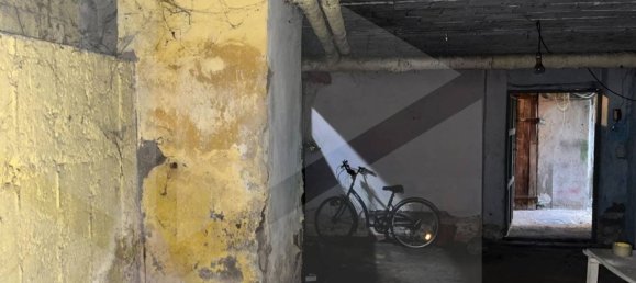 35m² Warehouse in Milan, Italy No. 242072 5