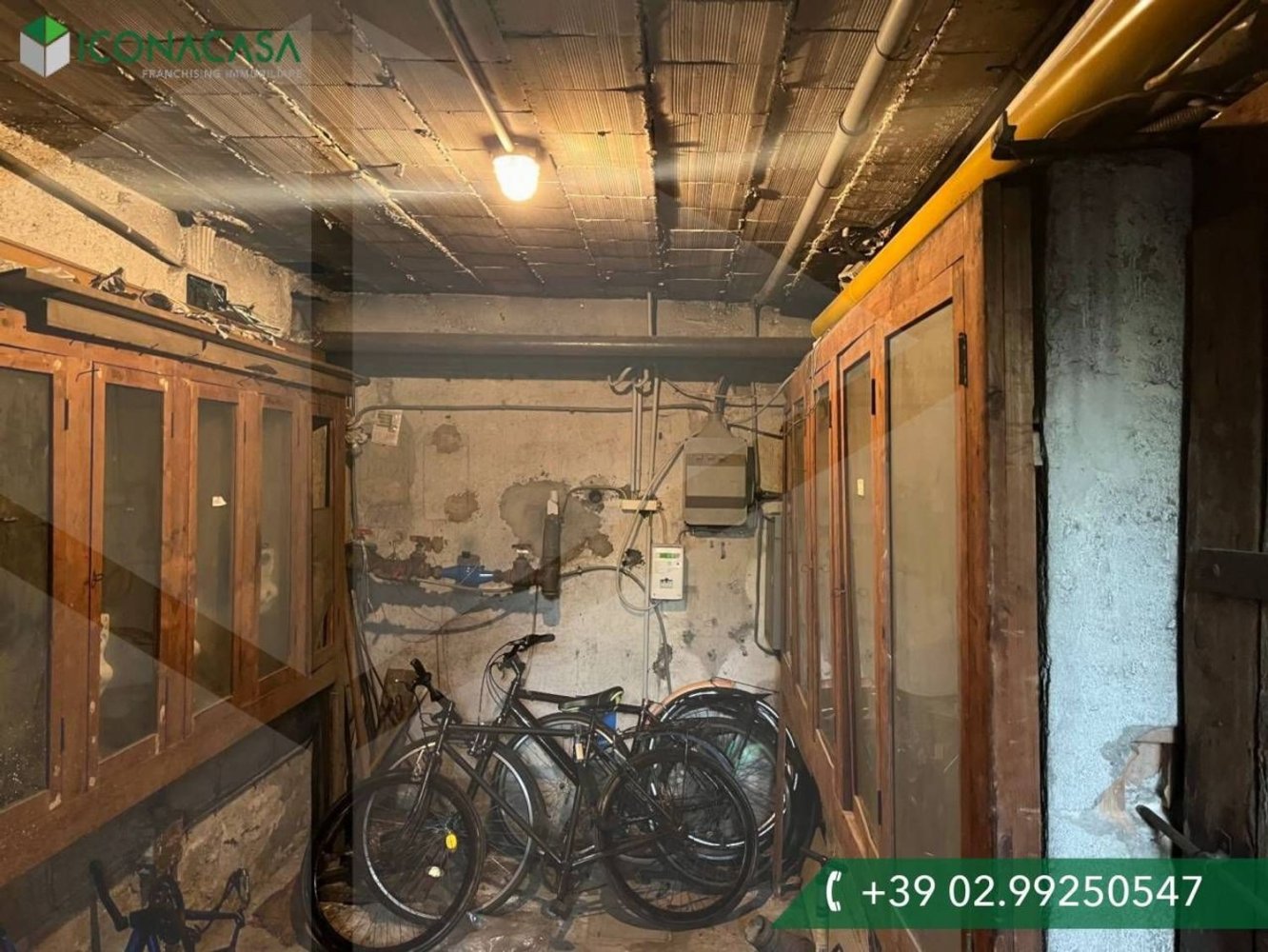 35m² Warehouse in Milan, Italy No. 242072