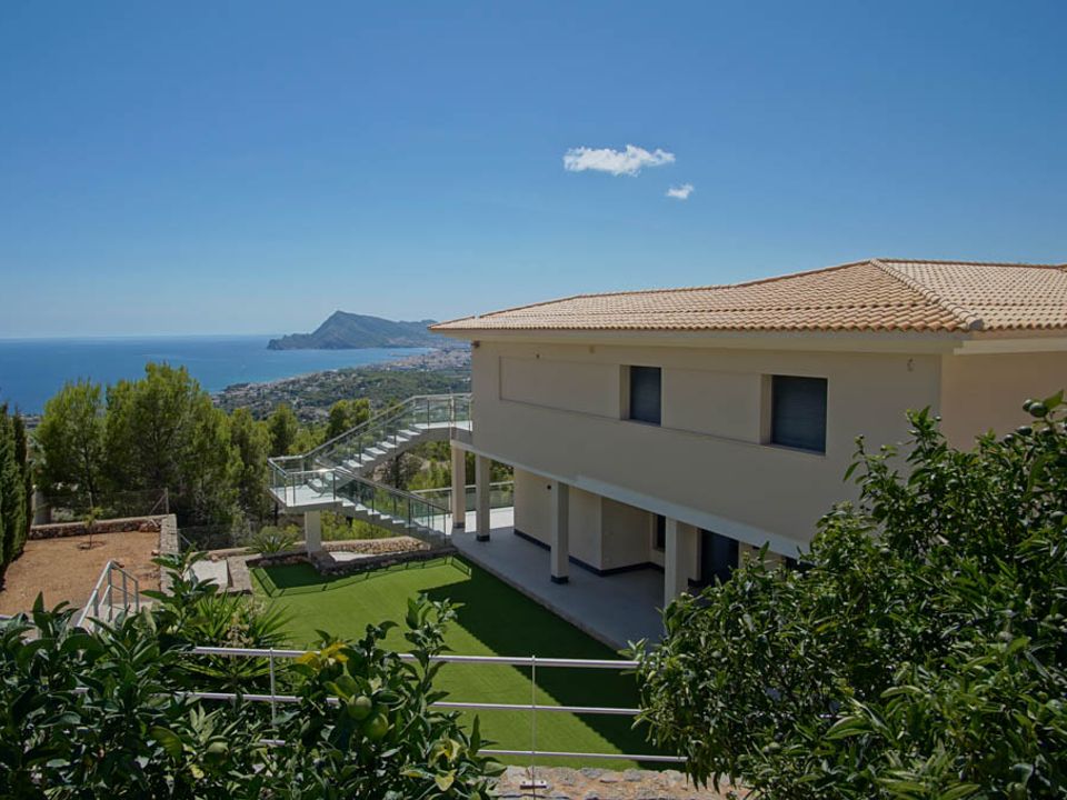 5 bedrooms Villa in Altea, Spain No. 279312