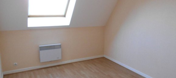 Apartamento de 1 dormitorio en Saint-Florent-sur-Cher, France No. 62206 3