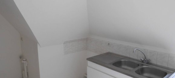 Apartamento de 1 dormitorio en Saint-Florent-sur-Cher, France No. 62206 4