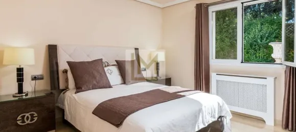 5 bedrooms Villa in Estepona, Spain No. 108986 14