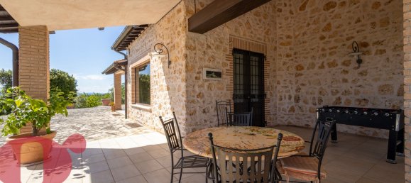 Villa T4 em Massa Martana, Italy N.º 358185 25