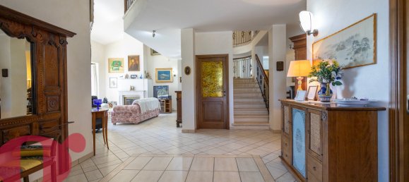 Villa T4 em Massa Martana, Italy N.º 358185 26