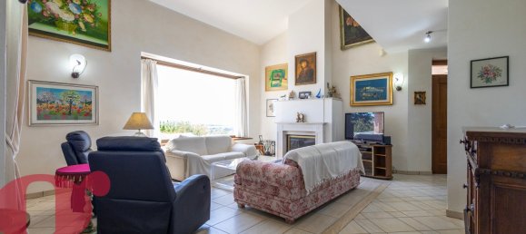 Villa T4 em Massa Martana, Italy N.º 358185 32