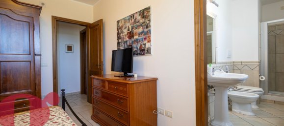 Villa T4 em Massa Martana, Italy N.º 358185 48