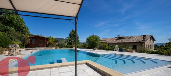 Villa T4 em Massa Martana, Italy N.º 358185 18