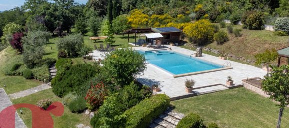 Villa T4 em Massa Martana, Italy N.º 358185 4