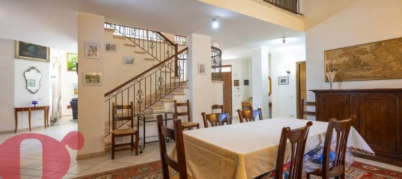 Villa T4 em Massa Martana, Italy N.º 358185 34