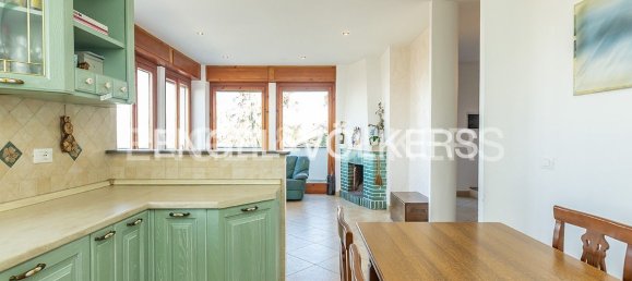 6 bedrooms Villa in Monte Porzio Catone, Italy No. 105283 14