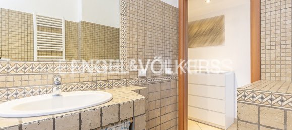 6 bedrooms Villa in Monte Porzio Catone, Italy No. 105283 21