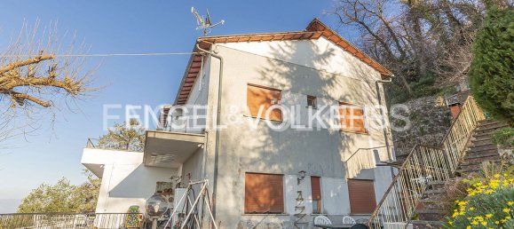 6 bedrooms Villa in Monte Porzio Catone, Italy No. 105283 4