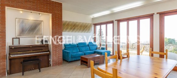 6 bedrooms Villa in Monte Porzio Catone, Italy No. 105283 8