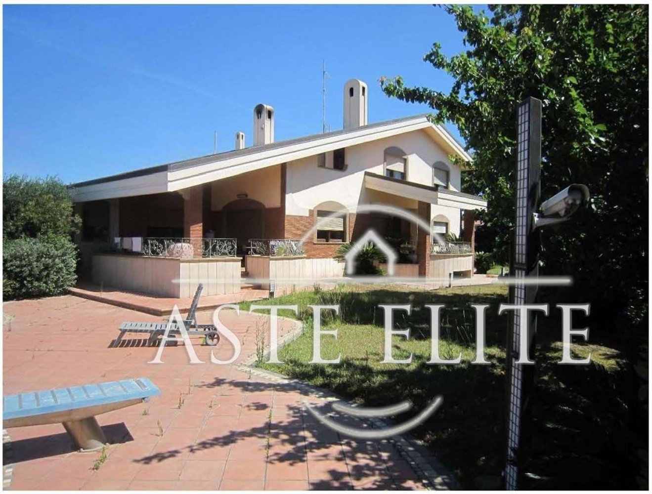 14 rooms Apartment in Ardea, Italy No. 25842