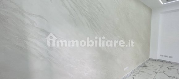 3 bedrooms Apartment in Rome, Italy No. 16877 3