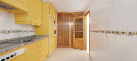 4 bedrooms Apartment in Estepona, Spain No. 143242 14