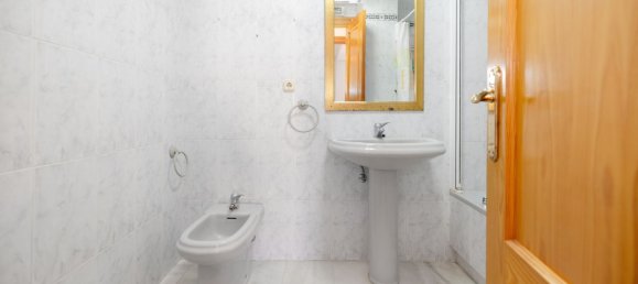 4 bedrooms Apartment in Estepona, Spain No. 143242 19