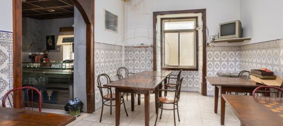 328m² Office in Setubal, Portugal No. 92710 16