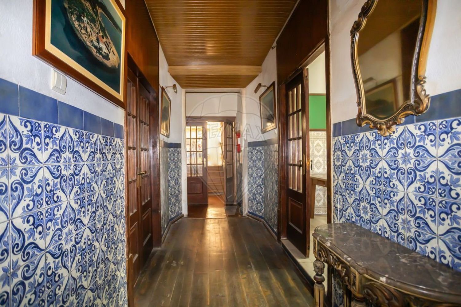 328m² Office in Setubal, Portugal No. 92710