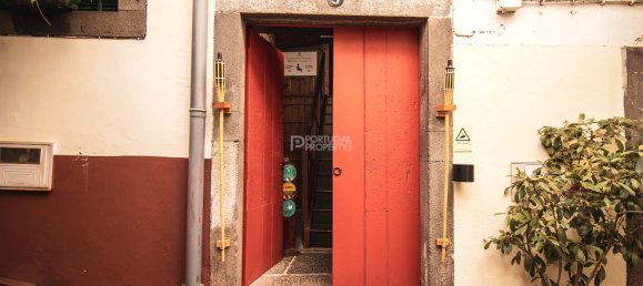 400m² Building in Funchal, Portugal No. 140726 7