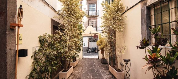 400m² Building in Funchal, Portugal No. 140726 5