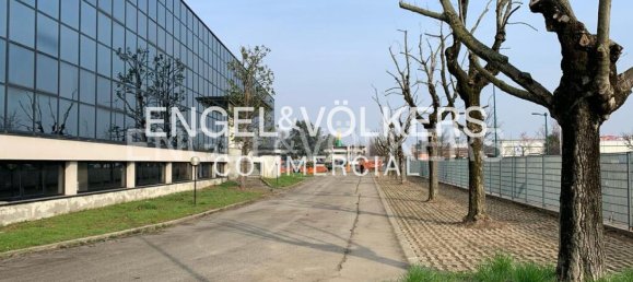 67-Zimmer Büro in Paderno Dugnano, Italy, Nr. 134580 15