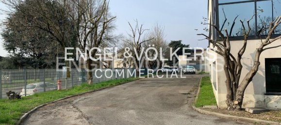 67-Zimmer Büro in Paderno Dugnano, Italy, Nr. 134580 17