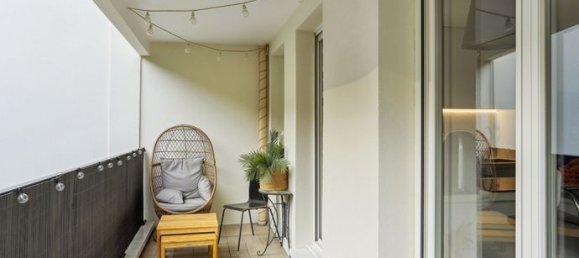 3 bedrooms Apartment in Les Lilas, France No. 356416 4