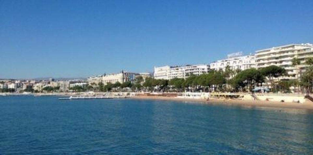 Estudio en el condominio en Cannes, France No. 11908