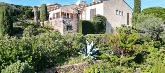 4 Schlafzimmer Villa in Cavalaire-sur-Mer, France, Nr. 99948 2