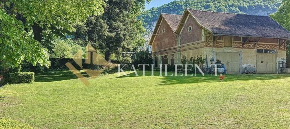 6 bedrooms Land in Morestel, France No. 308055 3