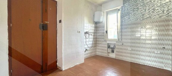 Propiedad comercial de 3 habitaciónes en Matera, Italy No. 28545 8