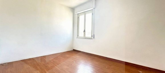 Propiedad comercial de 3 habitaciónes en Matera, Italy No. 28545 11