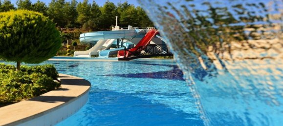 Villa de 3+1 en Incekum, Turkey No. 8489 6