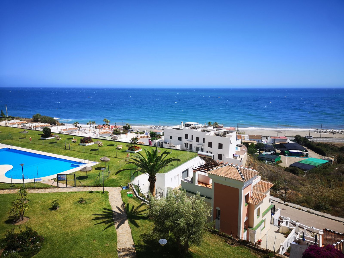 2 bedrooms Apartment in Torrox Costa, Spain No. 60737