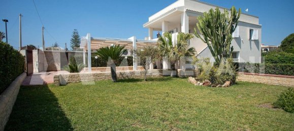 7 rooms Villa in Noto, Italy No. 2094 16