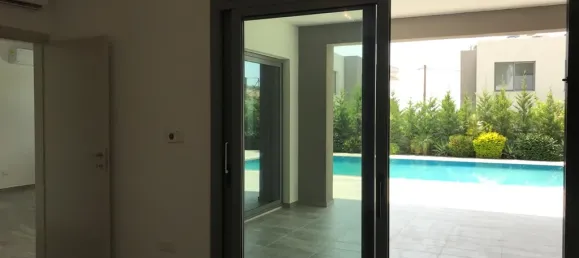 2 bedrooms Villa in Agios Tychonas, Cyprus No. 1433 7