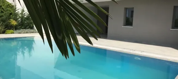 2 bedrooms Villa in Agios Tychonas, Cyprus No. 1433 8