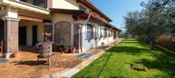 5-salle Villa à Gallicano nel Lazio, Italy No. 379932 3