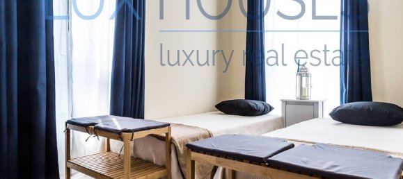 6 chambres Bâtiment à Porto, Portugal No. 31021 2