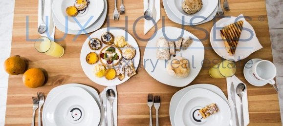 6 chambres Bâtiment à Porto, Portugal No. 31021 17