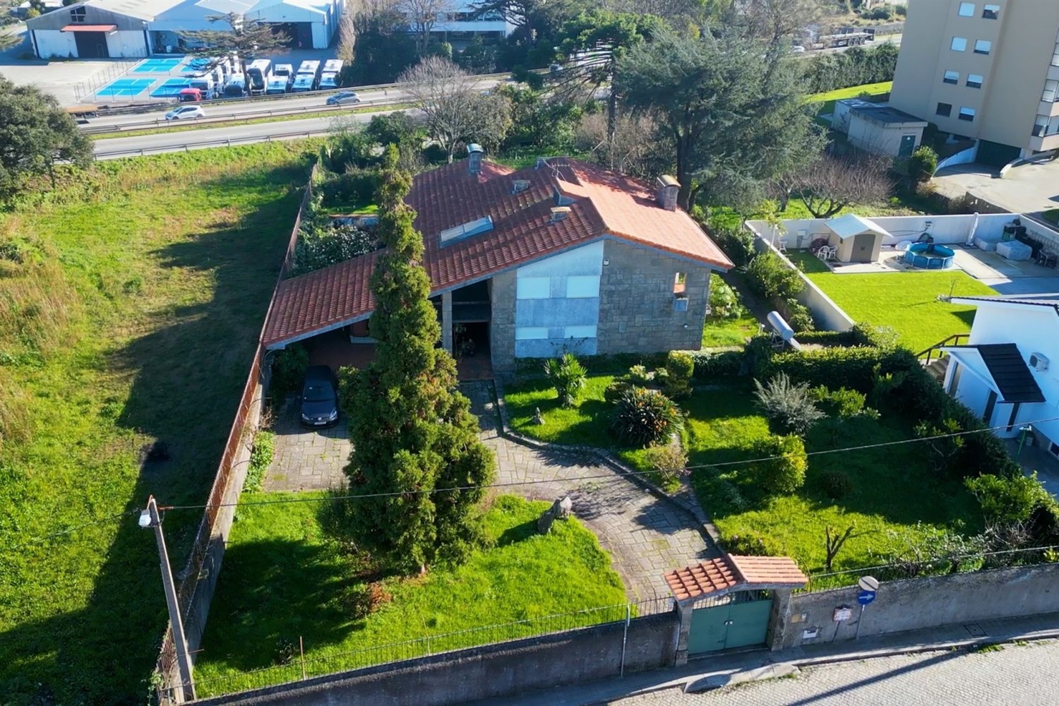 5 bedrooms Villa in Matosinhos, Portugal No. 123138
