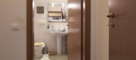 4 rooms Villa in Gadesco Pieve Delmona, Italy No. 8034 11